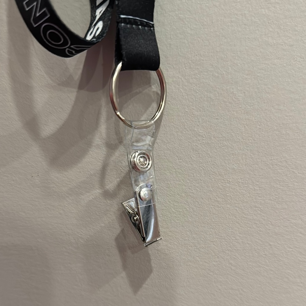 BRAND NEW! Jonas Con 2025 Lanyard with metal clip - Picture 3 of 3
